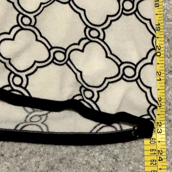 Talbots Three Quarter Sleeve Tipped Button Cuff Sweater Geo Print Women's Size M - Picture 4 of 8